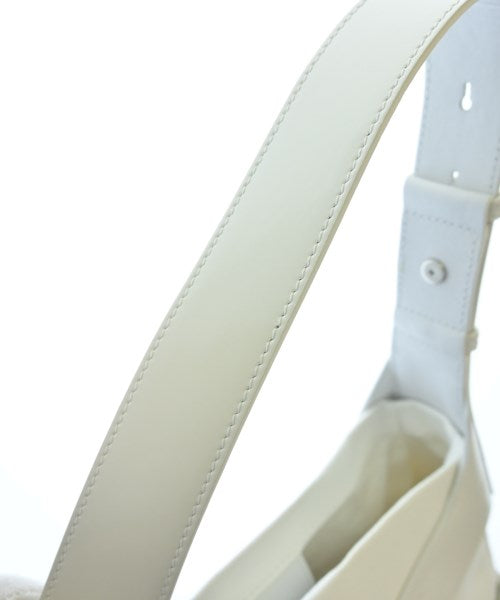 Salvatore Ferragamo กระเป๋าสะพาย