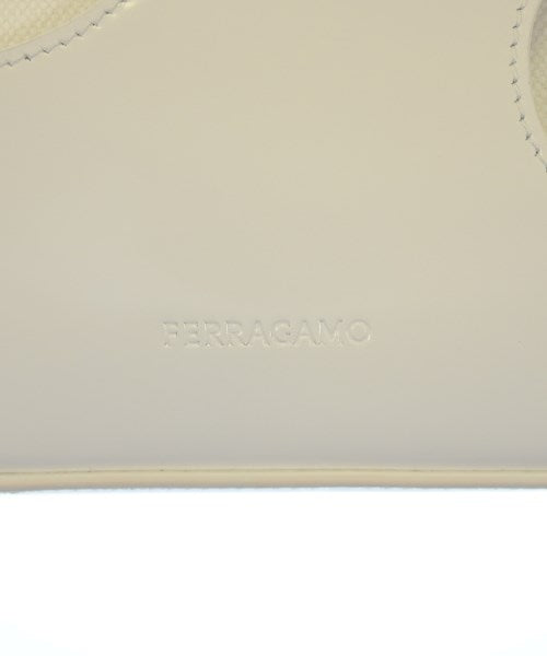 Salvatore Ferragamo กระเป๋าถือ