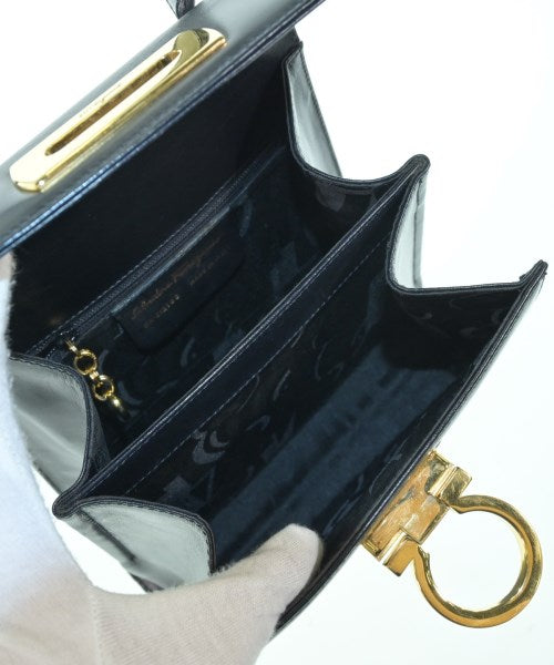 Salvatore Ferragamo กระเป๋าถือ