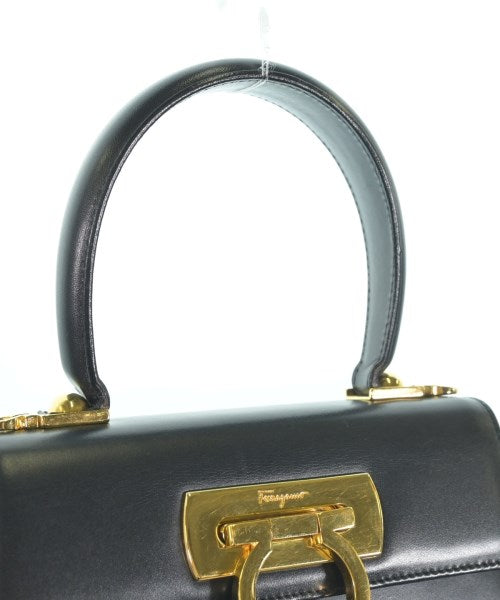 Salvatore Ferragamo กระเป๋าถือ