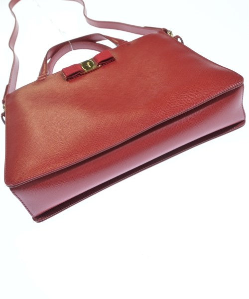 Salvatore Ferragamo กระเป๋าสะพาย