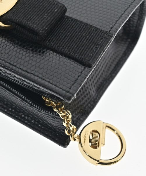 Salvatore Ferragamo กระเป๋า