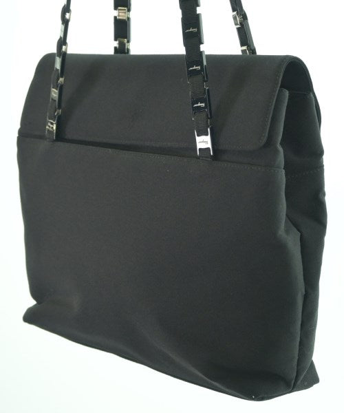 Salvatore Ferragamo กระเป๋าสะพาย