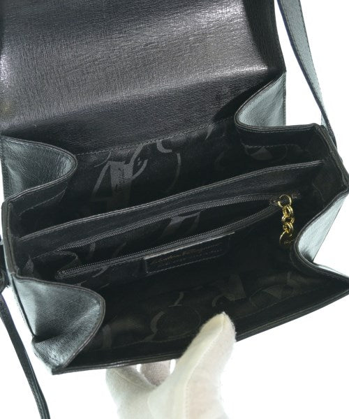 Salvatore Ferragamo กระเป๋าสะพาย