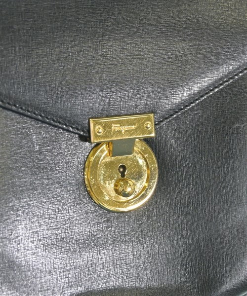 Salvatore Ferragamo กระเป๋าสะพาย