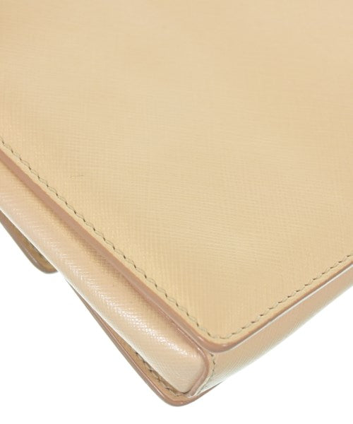 Salvatore Ferragamo กระเป๋าสะพาย