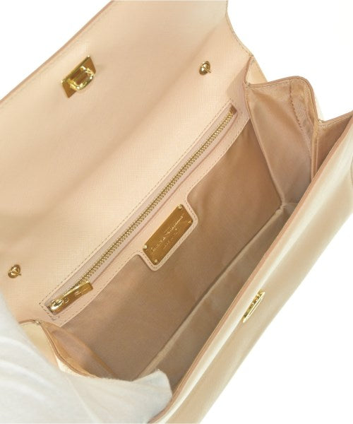 Salvatore Ferragamo กระเป๋าสะพาย