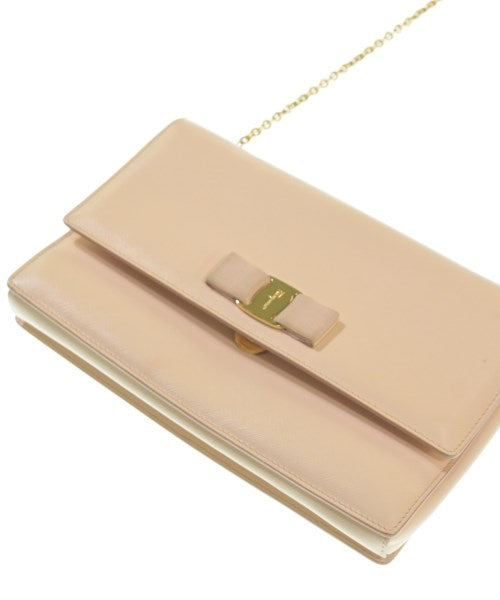 Salvatore Ferragamo กระเป๋าสะพาย