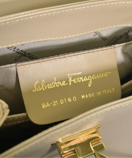 Salvatore Ferragamo กระเป๋าถือ