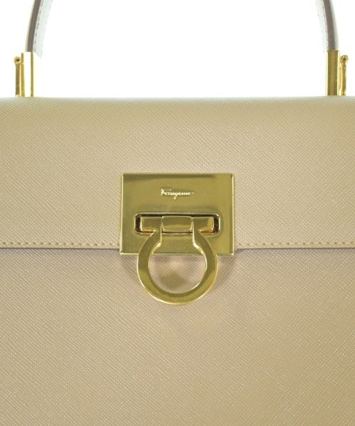 Salvatore Ferragamo กระเป๋าถือ