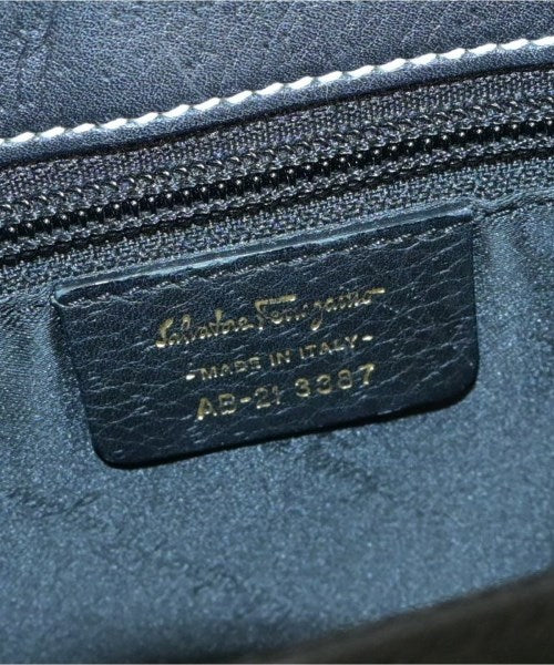 Salvatore Ferragamo กระเป๋าถือ