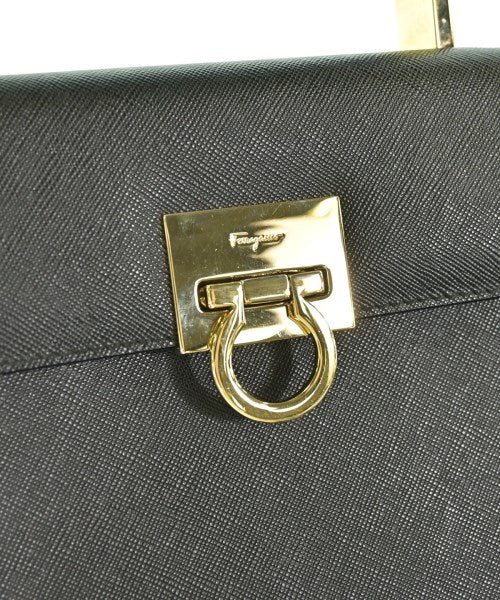 Salvatore Ferragamo กระเป๋าถือ