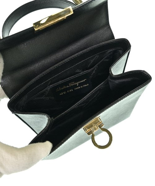Salvatore Ferragamo กระเป๋าถือ