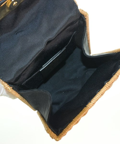 Salvatore Ferragamo กระเป๋าทรงตะกร้า