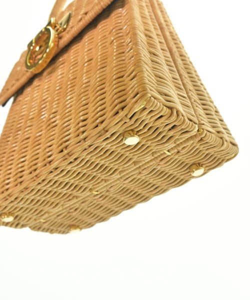 Salvatore Ferragamo กระเป๋าทรงตะกร้า