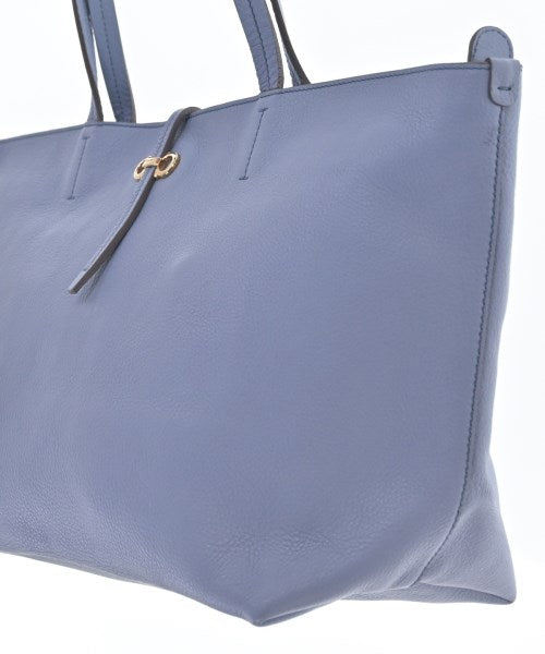 Salvatore Ferragamo กระเป๋าถือขนาดใหญ่
