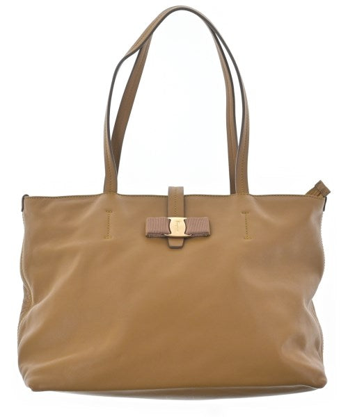 Salvatore Ferragamo กระเป๋าถือขนาดใหญ่