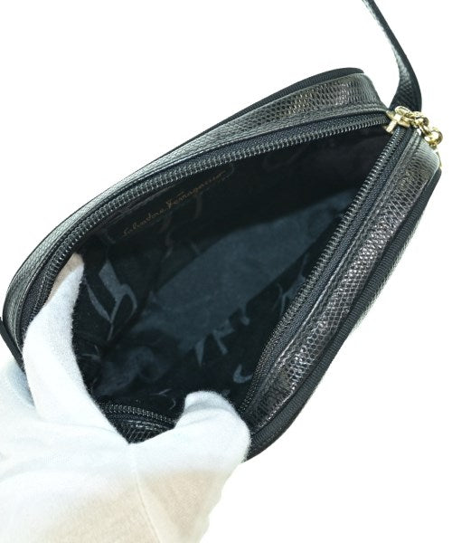 Salvatore Ferragamo กระเป๋าสะพาย