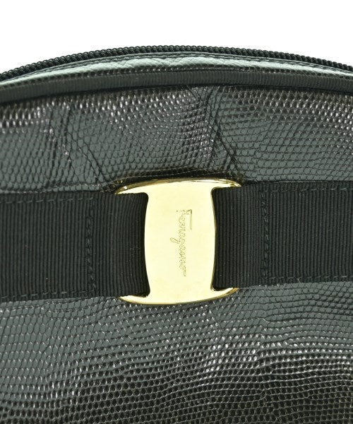 Salvatore Ferragamo กระเป๋าสะพาย