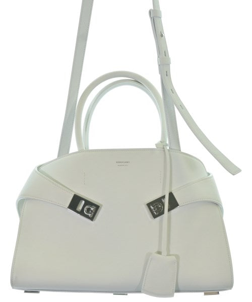 Salvatore Ferragamo กระเป๋าถือ