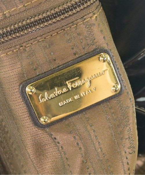 Salvatore Ferragamo กระเป๋าถือขนาดใหญ่