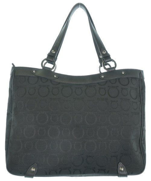 Salvatore Ferragamo กระเป๋าถือขนาดใหญ่