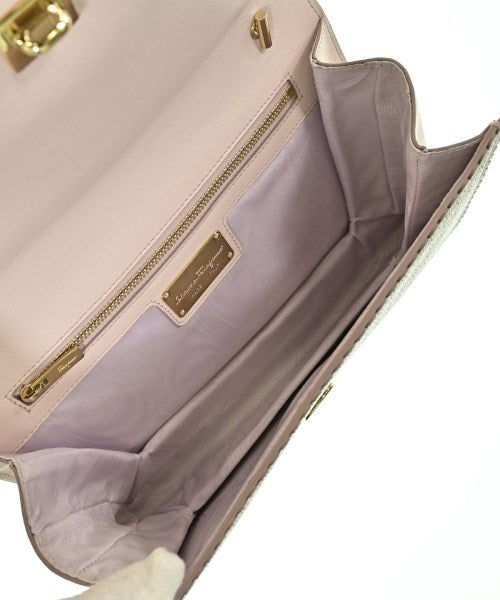 Salvatore Ferragamo กระเป๋าสะพาย