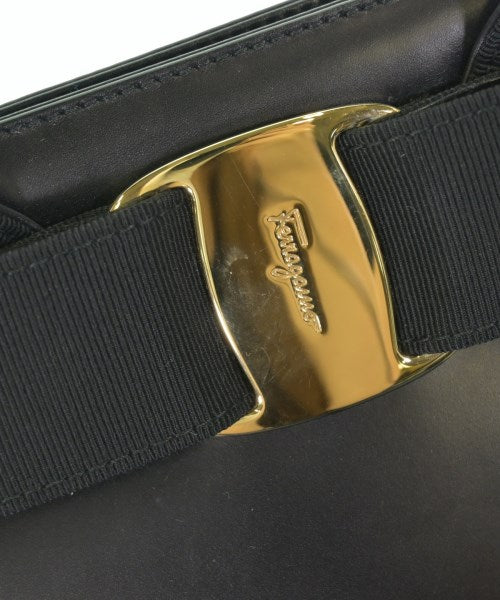 Salvatore Ferragamo กระเป๋าถือ