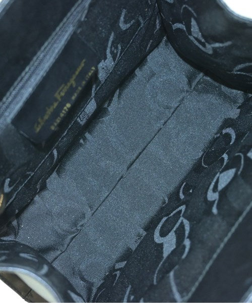 Salvatore Ferragamo กระเป๋าถือ
