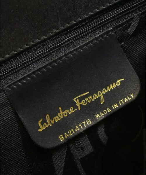 Salvatore Ferragamo กระเป๋าถือ