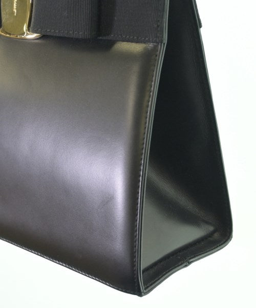 Salvatore Ferragamo กระเป๋าถือ