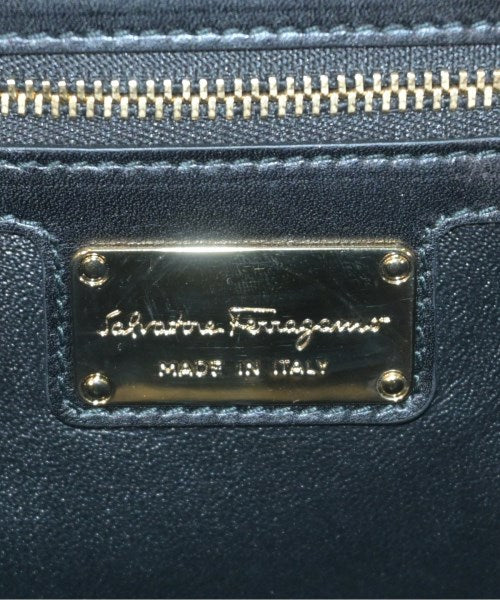 Salvatore Ferragamo กระเป๋าถือ