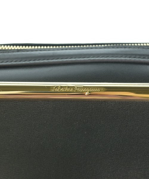 Salvatore Ferragamo กระเป๋าถือ