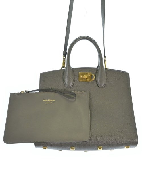 Salvatore Ferragamo กระเป๋าถือ