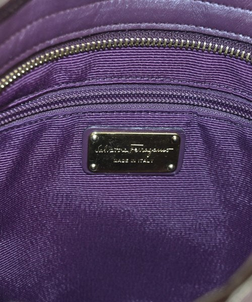 Salvatore Ferragamo กระเป๋าสะพาย