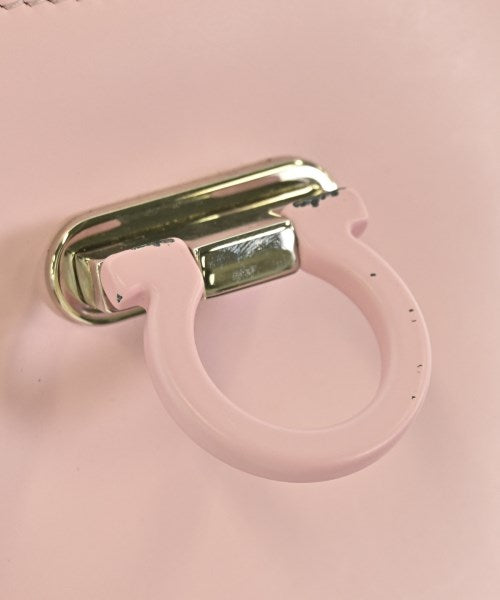 Salvatore Ferragamo กระเป๋าถือ