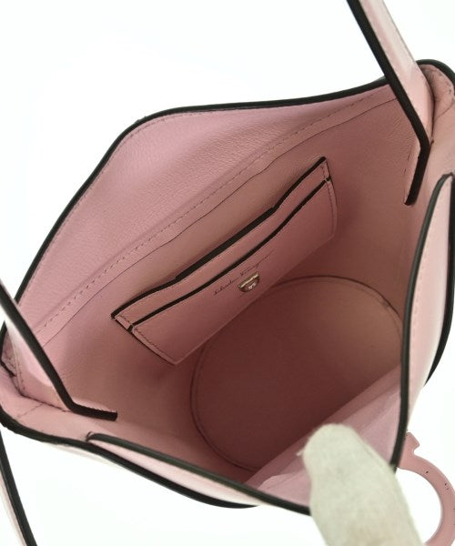 Salvatore Ferragamo กระเป๋าถือ