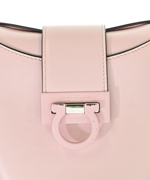 Salvatore Ferragamo กระเป๋าถือ