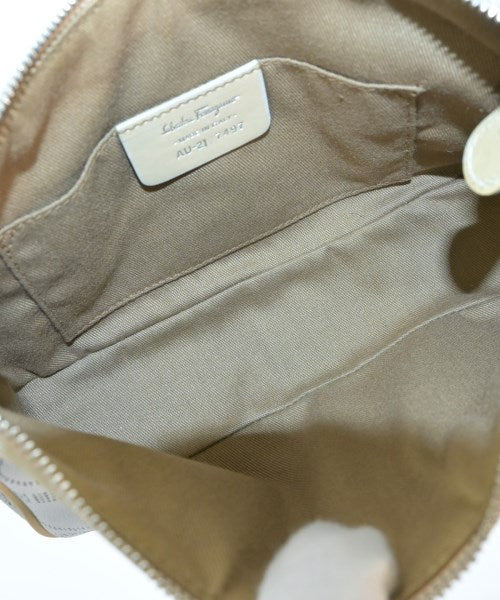 Salvatore Ferragamo กระเป๋าสะพาย