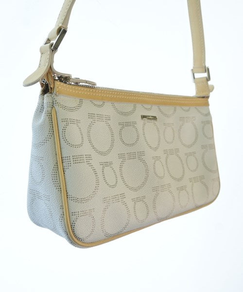 Salvatore Ferragamo กระเป๋าสะพาย