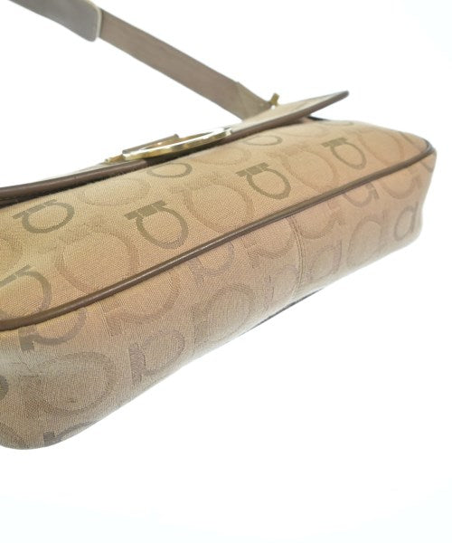 Salvatore Ferragamo กระเป๋าสะพาย