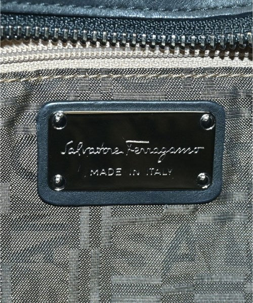 Salvatore Ferragamo กระเป๋าถือ