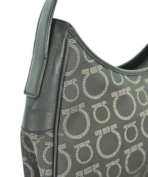 Salvatore Ferragamo กระเป๋าถือ