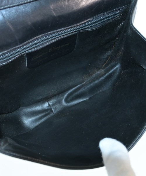 Salvatore Ferragamo กระเป๋าสะพาย