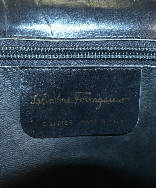 Salvatore Ferragamo กระเป๋าสะพาย