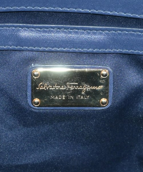 Salvatore Ferragamo กระเป๋าถือขนาดใหญ่