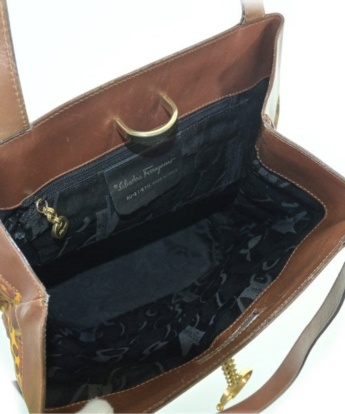 Salvatore Ferragamo กระเป๋าถือขนาดใหญ่