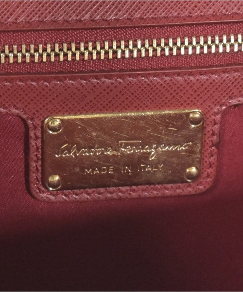 Salvatore Ferragamo กระเป๋าสะพาย