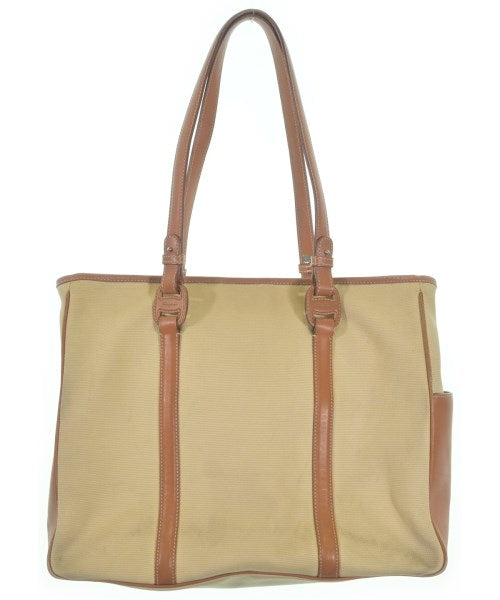Salvatore Ferragamo กระเป๋าถือขนาดใหญ่