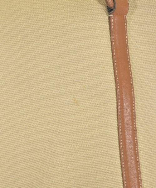 Salvatore Ferragamo กระเป๋าถือขนาดใหญ่